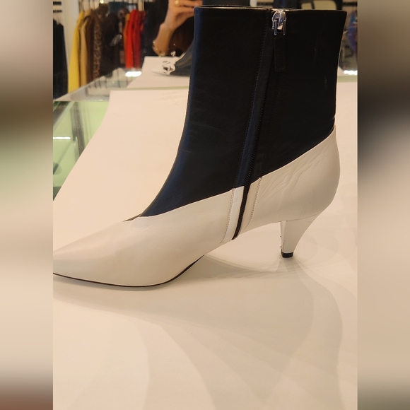 Givenchy Boots - Picture 6 of 6